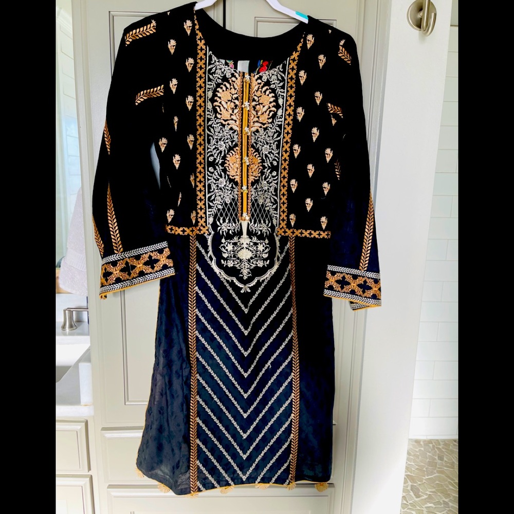 Pakistani shalwar kameez SOLD